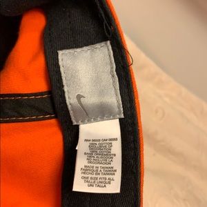 Nike Accessories - Women’s Orange NIKE Cap MINT Condition Nike Accessories - Women’s Orange NIKE Cap MINT Condition